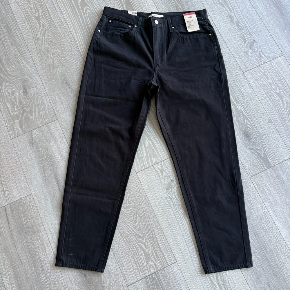 NWT Levi's Womens Black High Rise Relaxed Fit Tapered Leg 80s Mom Jeans Sz 33x30